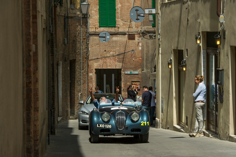 Illustration for article titled This Was Jaguar At The Mille Miglia